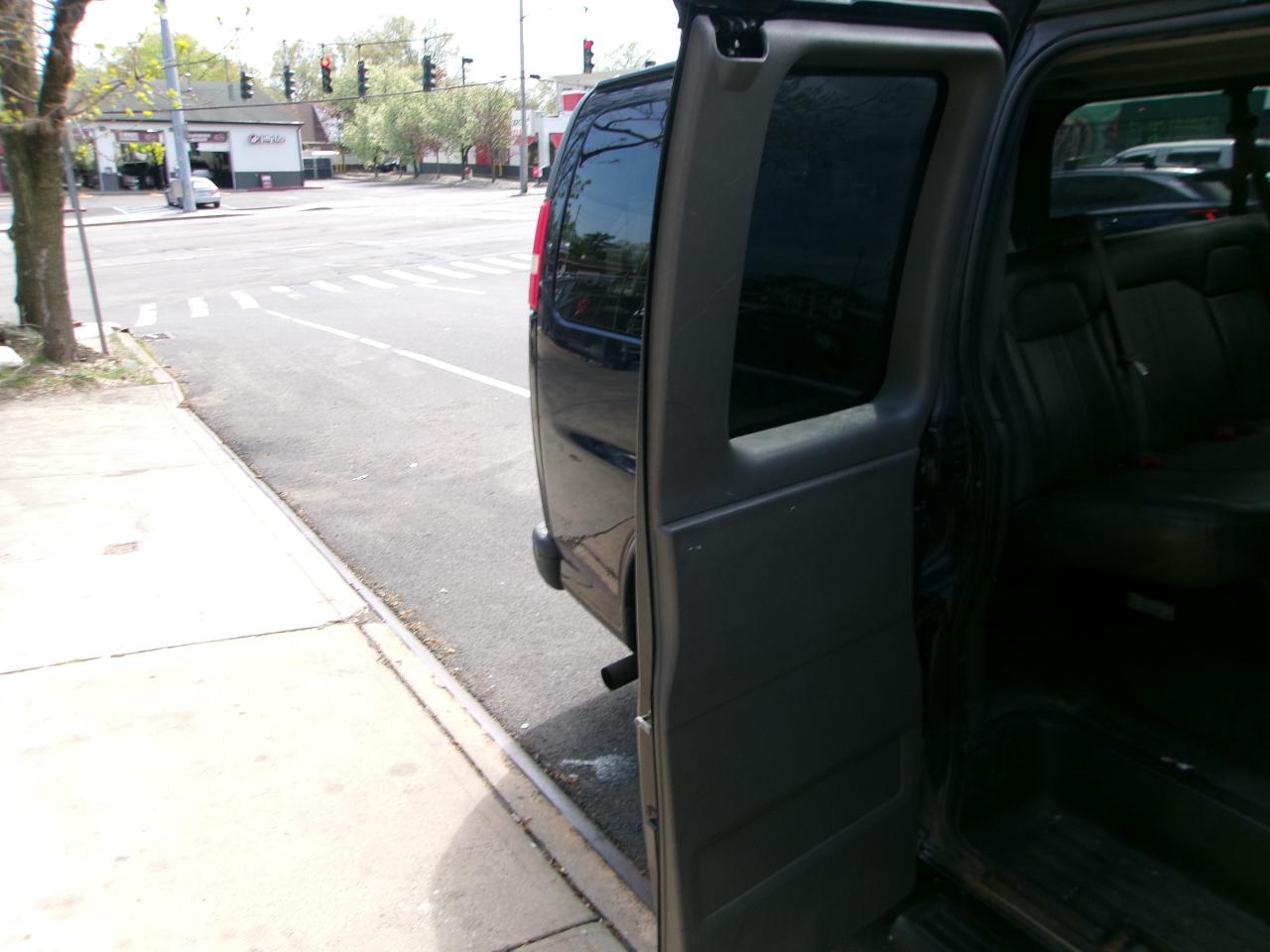 GMC Savana LS G2500 2015