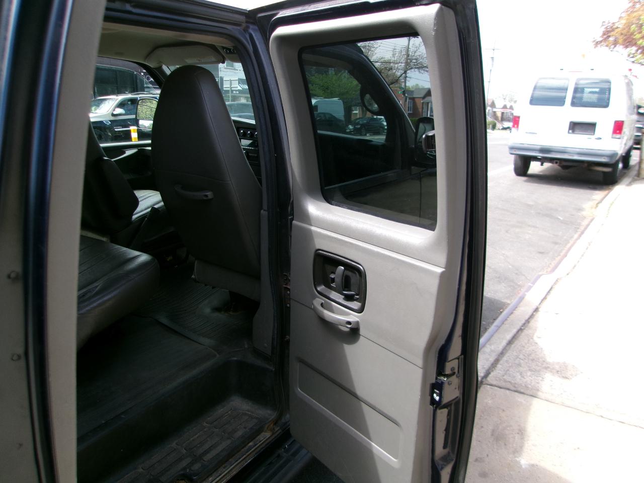 GMC Savana LS G2500 2015