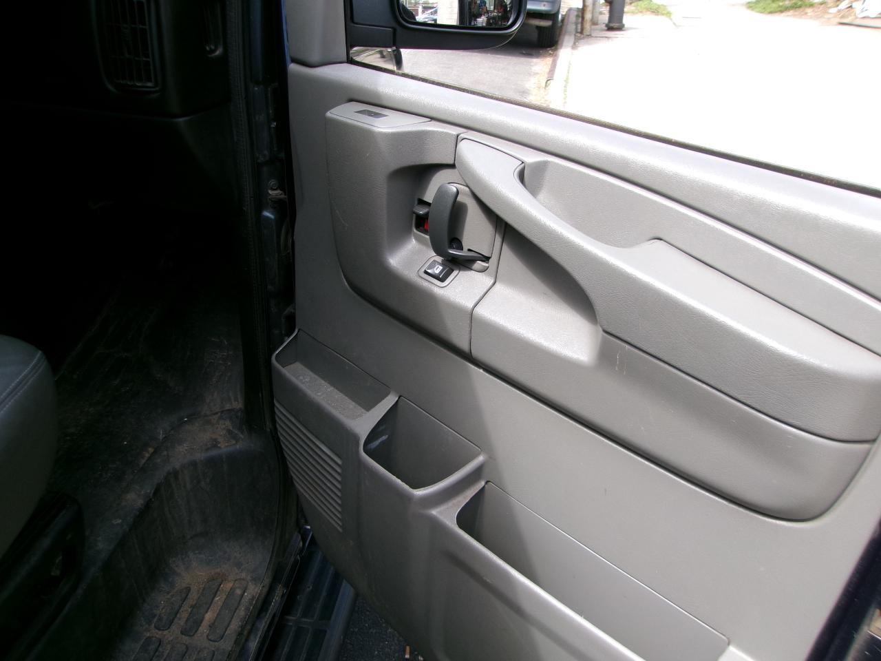 GMC Savana LS G2500 2015