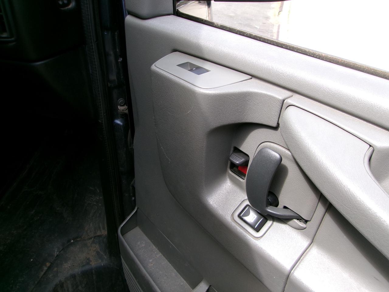 GMC Savana LS G2500 2015