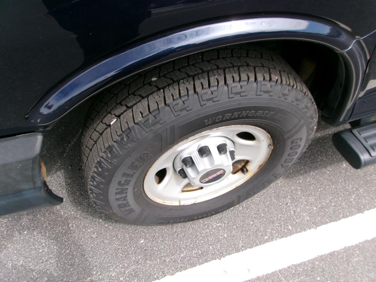 GMC Savana LS G2500 2015