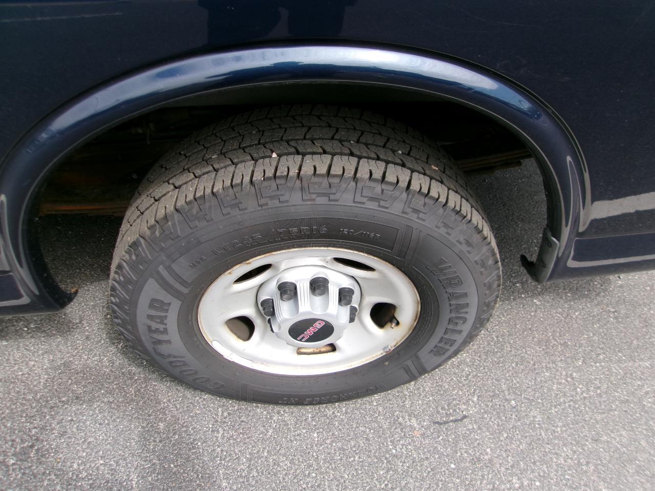 GMC Savana LS G2500 2015