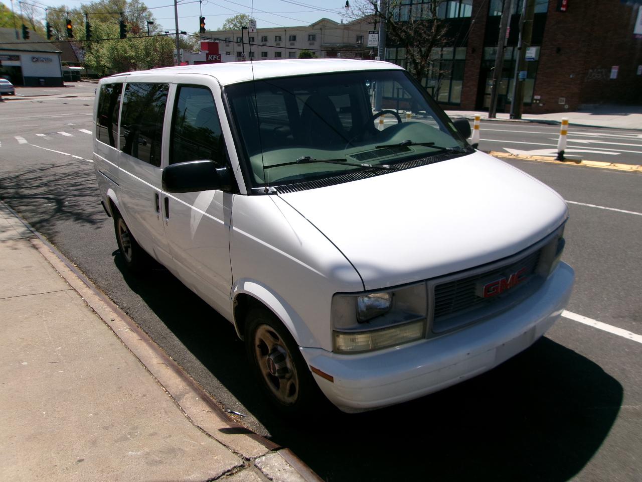 2005 GMC Safari Passenger Van AWD