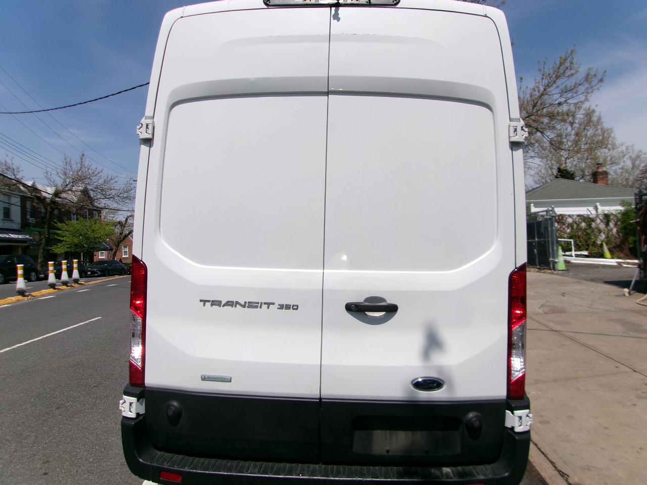 Ford Transit 350 Van High Roof w/Sliding Pass. 148-in. WB EL 2019
