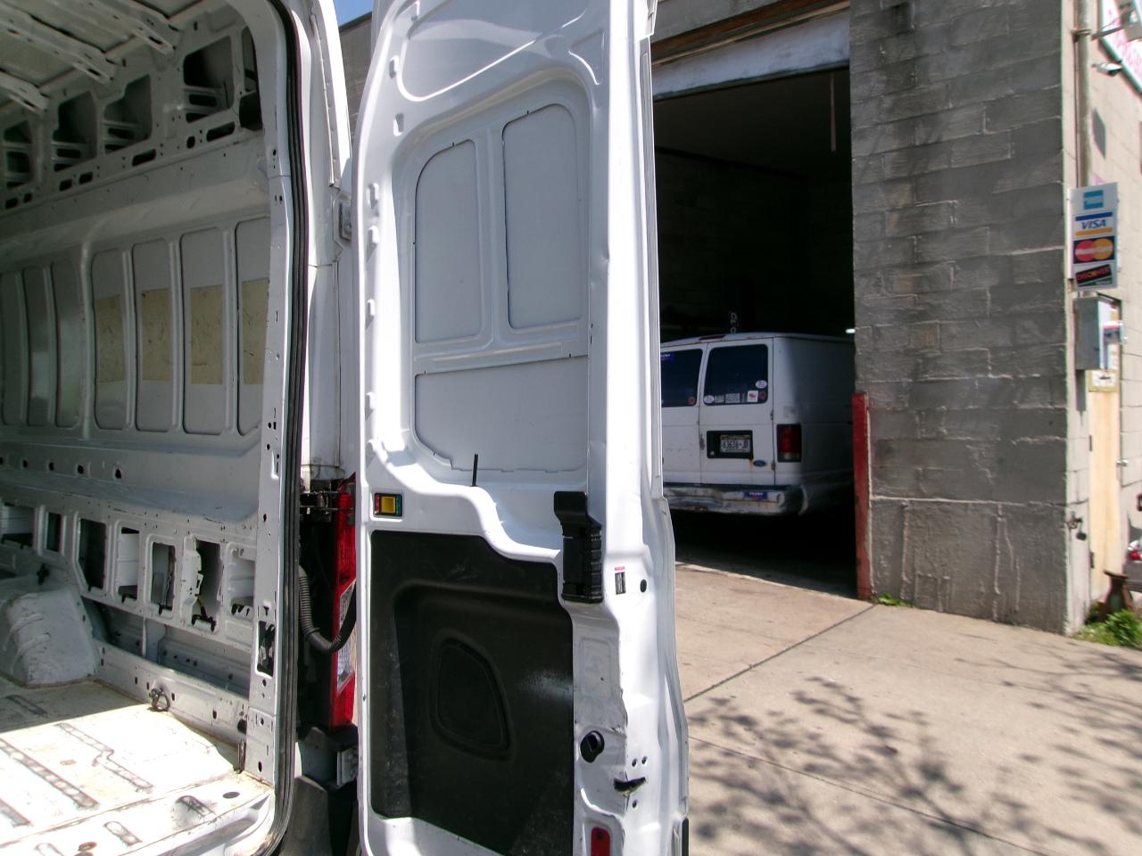 Ford Transit 350 Van High Roof w/Sliding Pass. 148-in. WB EL 2019