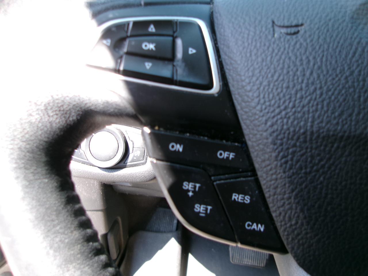 Ford Escape Titanium 4WD 2017