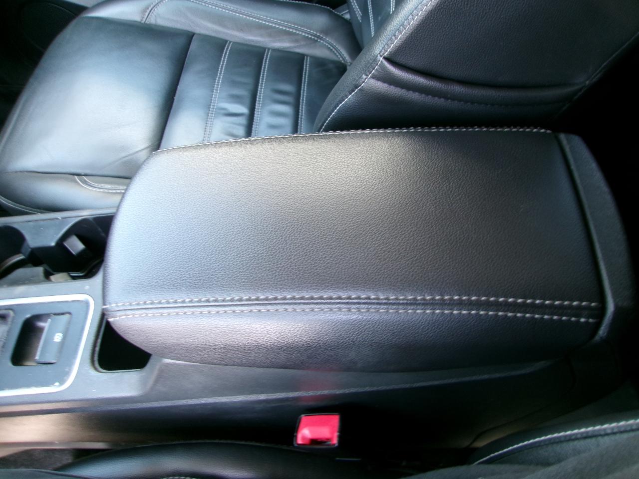 Ford Escape Titanium 4WD 2017