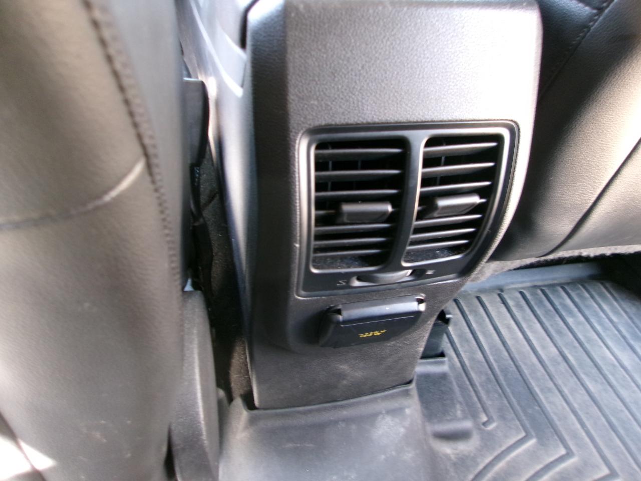 Ford Escape Titanium 4WD 2017