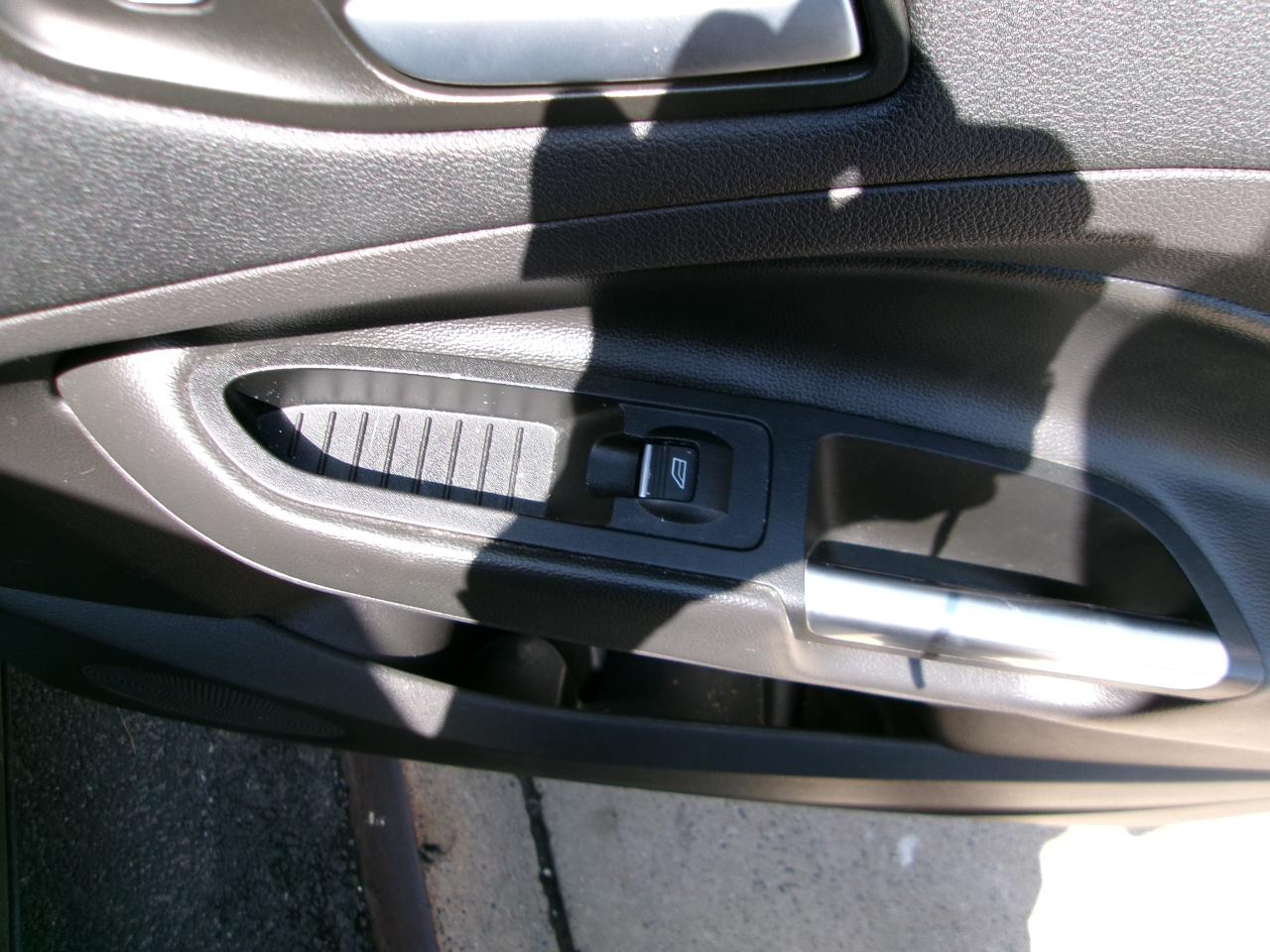 Ford Escape Titanium 4WD 2017