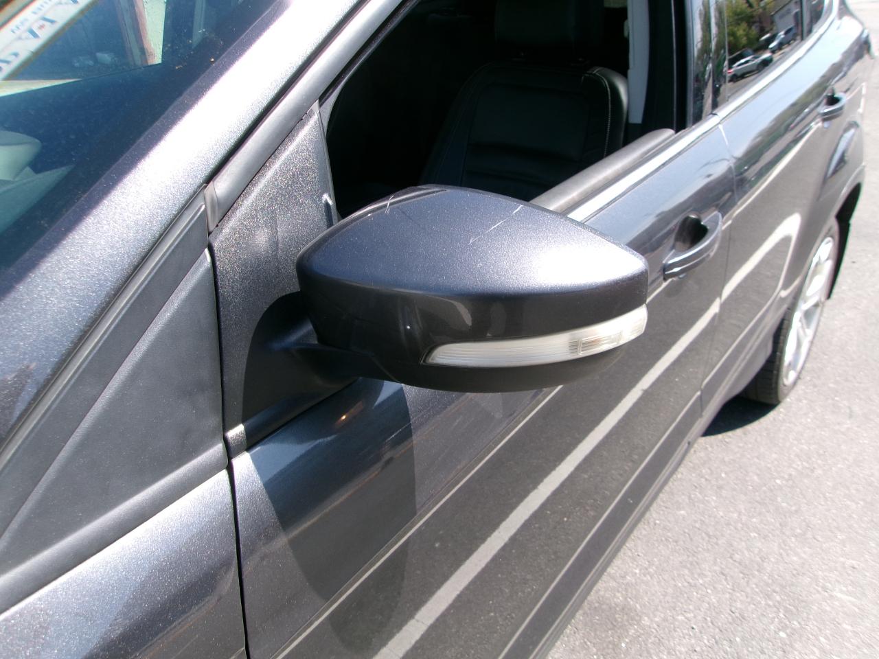 Ford Escape Titanium 4WD 2017