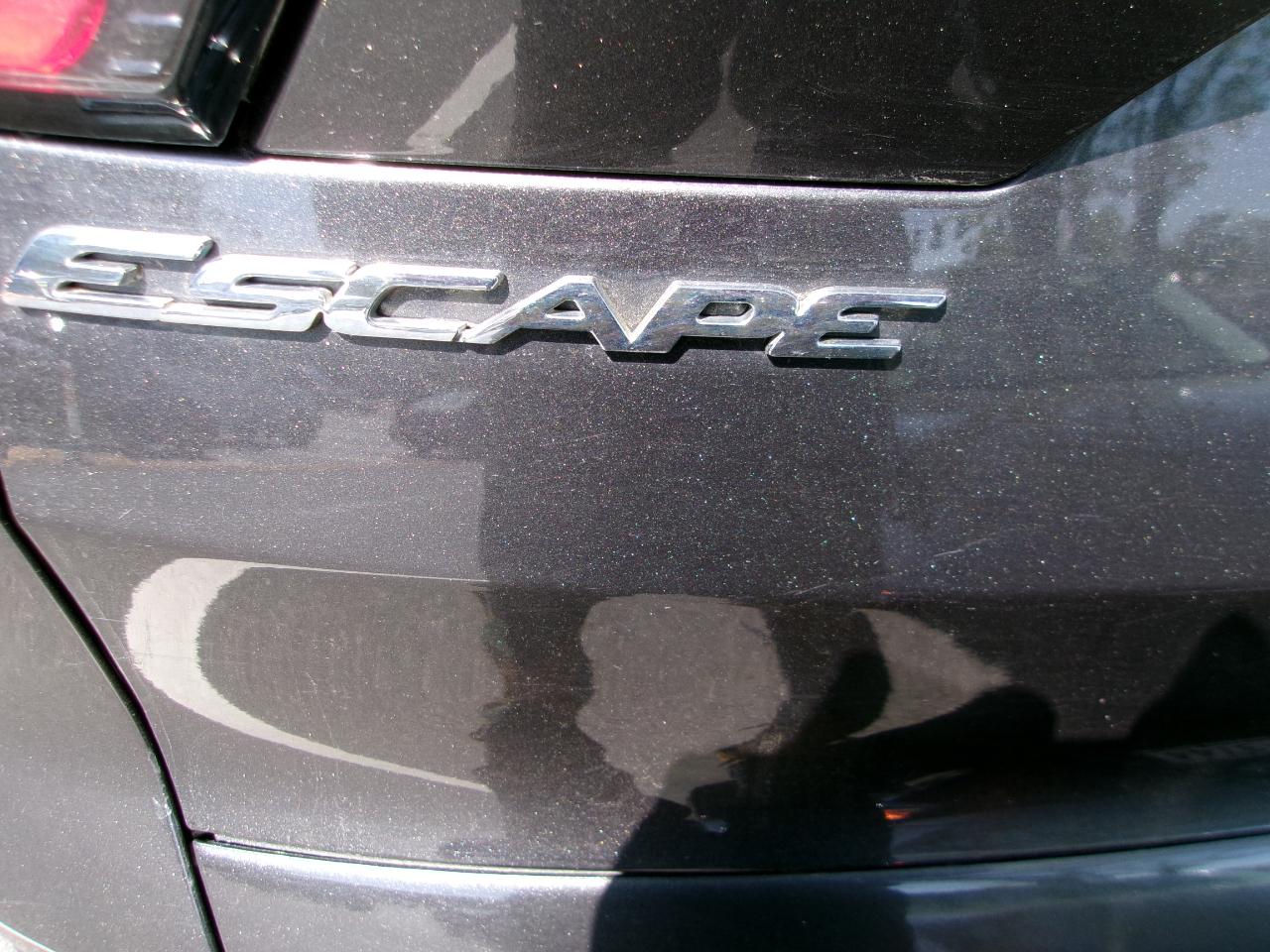 Ford Escape Titanium 4WD 2017