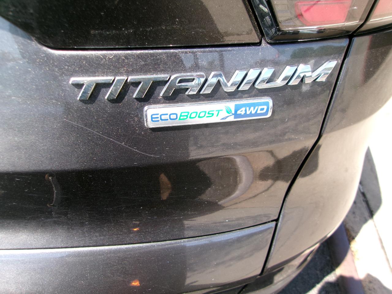 Ford Escape Titanium 4WD 2017