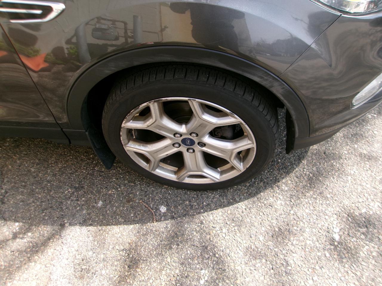 Ford Escape Titanium 4WD 2017