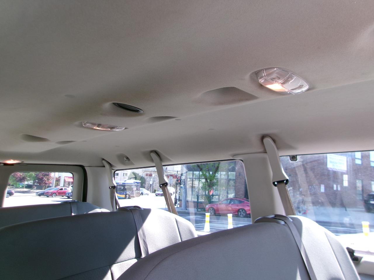 Ford Econoline E-350 XLT Super Duty 2013