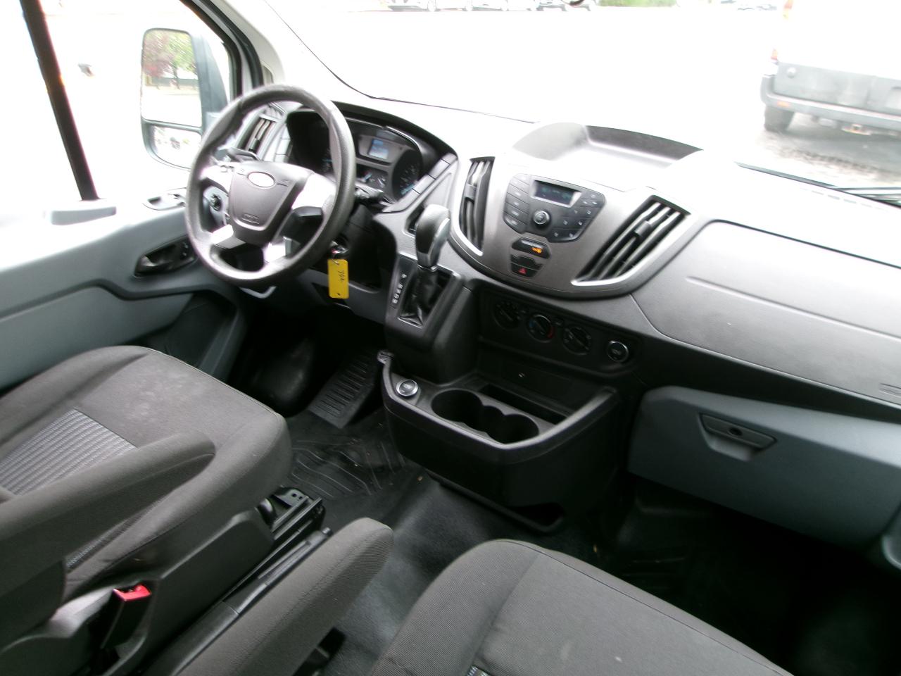 Ford Transit 250 Van Low Roof w/Sliding Pass. 130-in. WB 2019