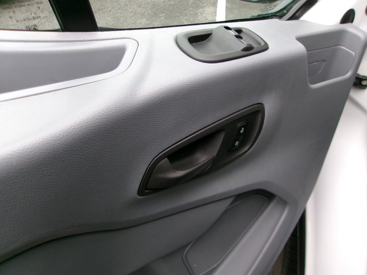 Ford Transit 250 Van Low Roof w/Sliding Pass. 130-in. WB 2019