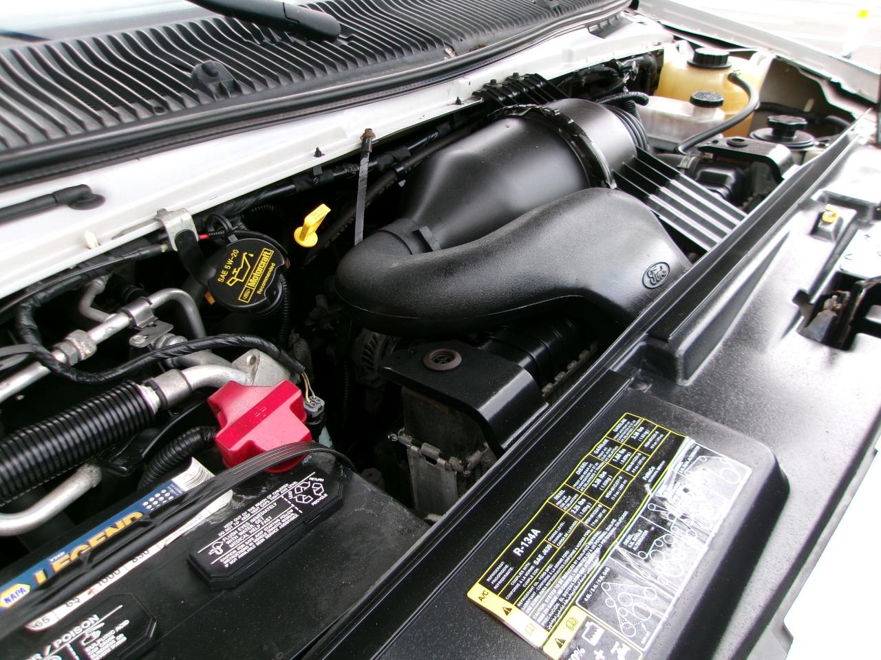 Ford Econoline E-350 XLT Super Duty 2014