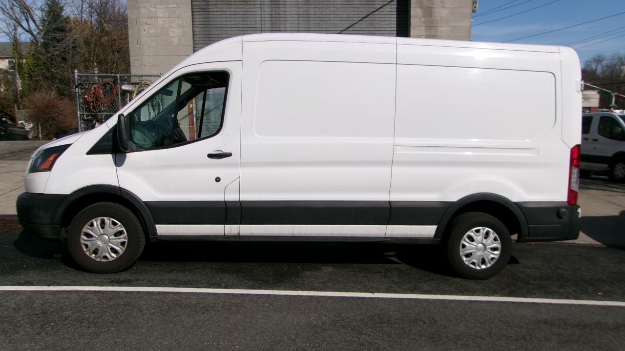 Ford Transit 250 Van Med. Roof w/Sliding Pass. 130-in. WB 2020