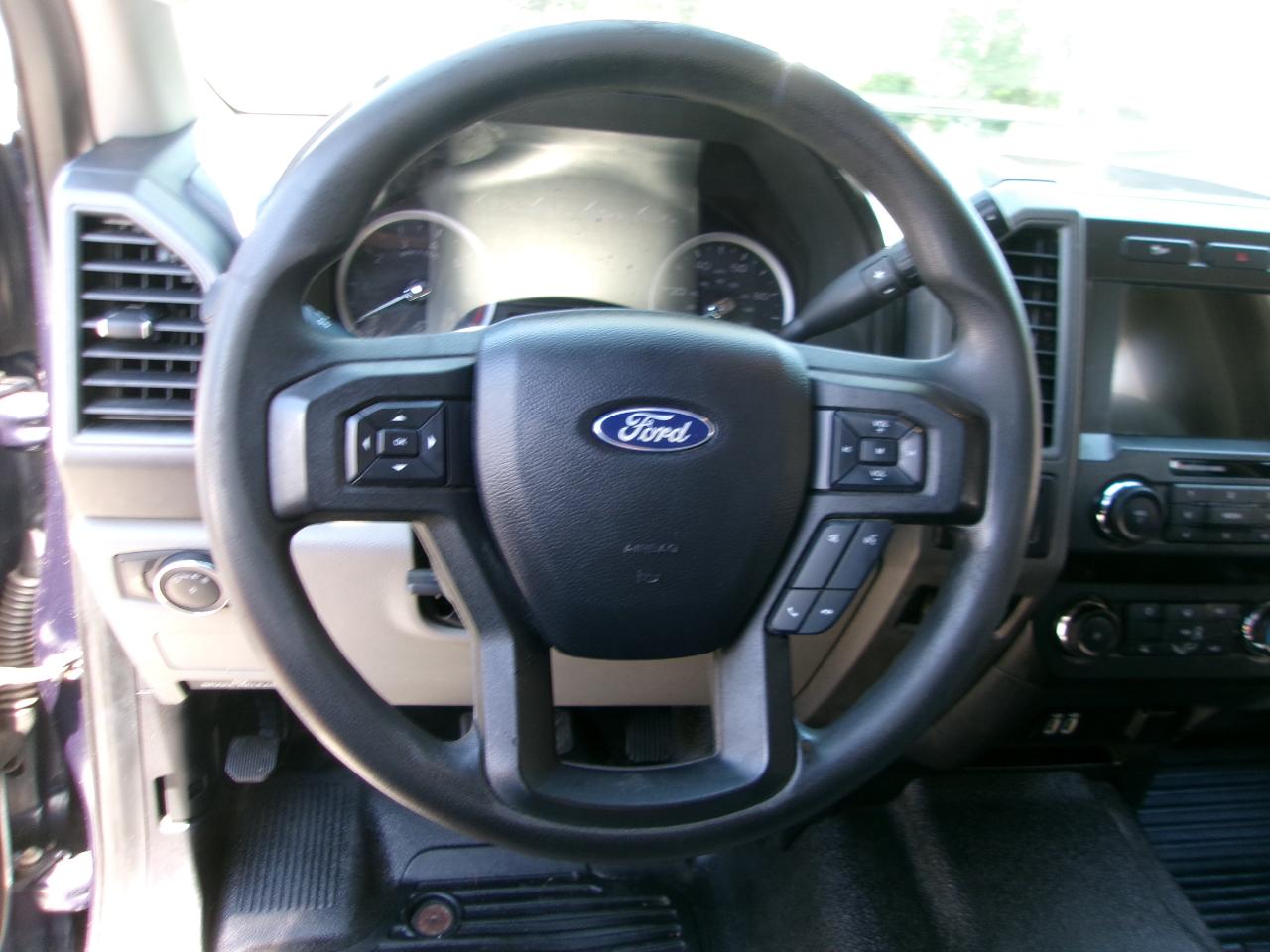Ford F-250 SD Lariat Crew Cab 2WD 2019