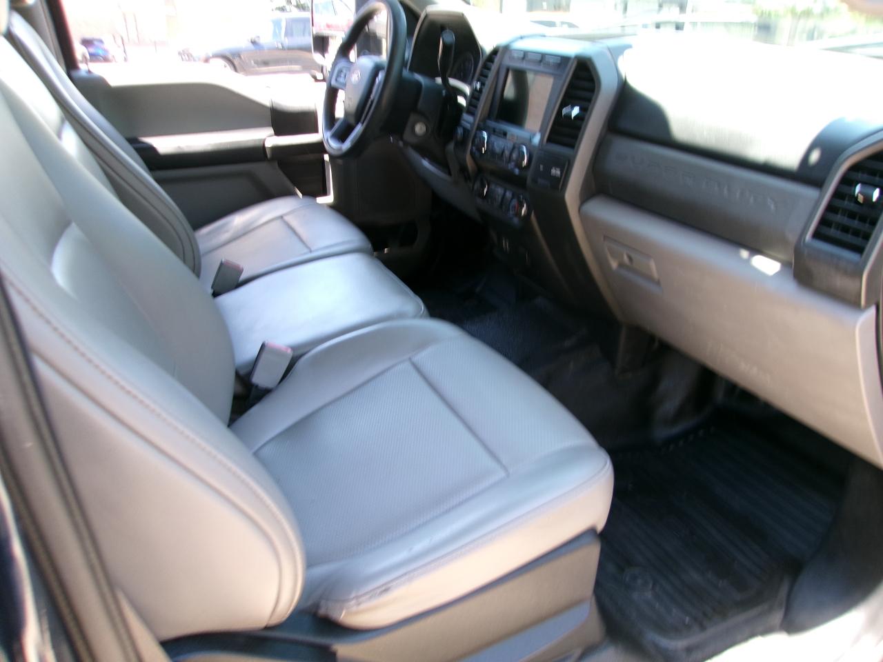 Ford F-250 SD Lariat Crew Cab 2WD 2019