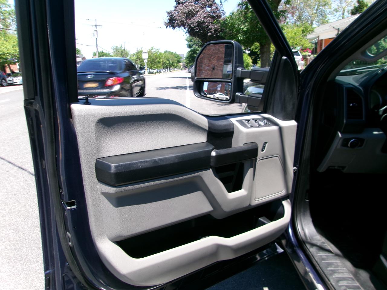 Ford F-250 SD Lariat Crew Cab 2WD 2019