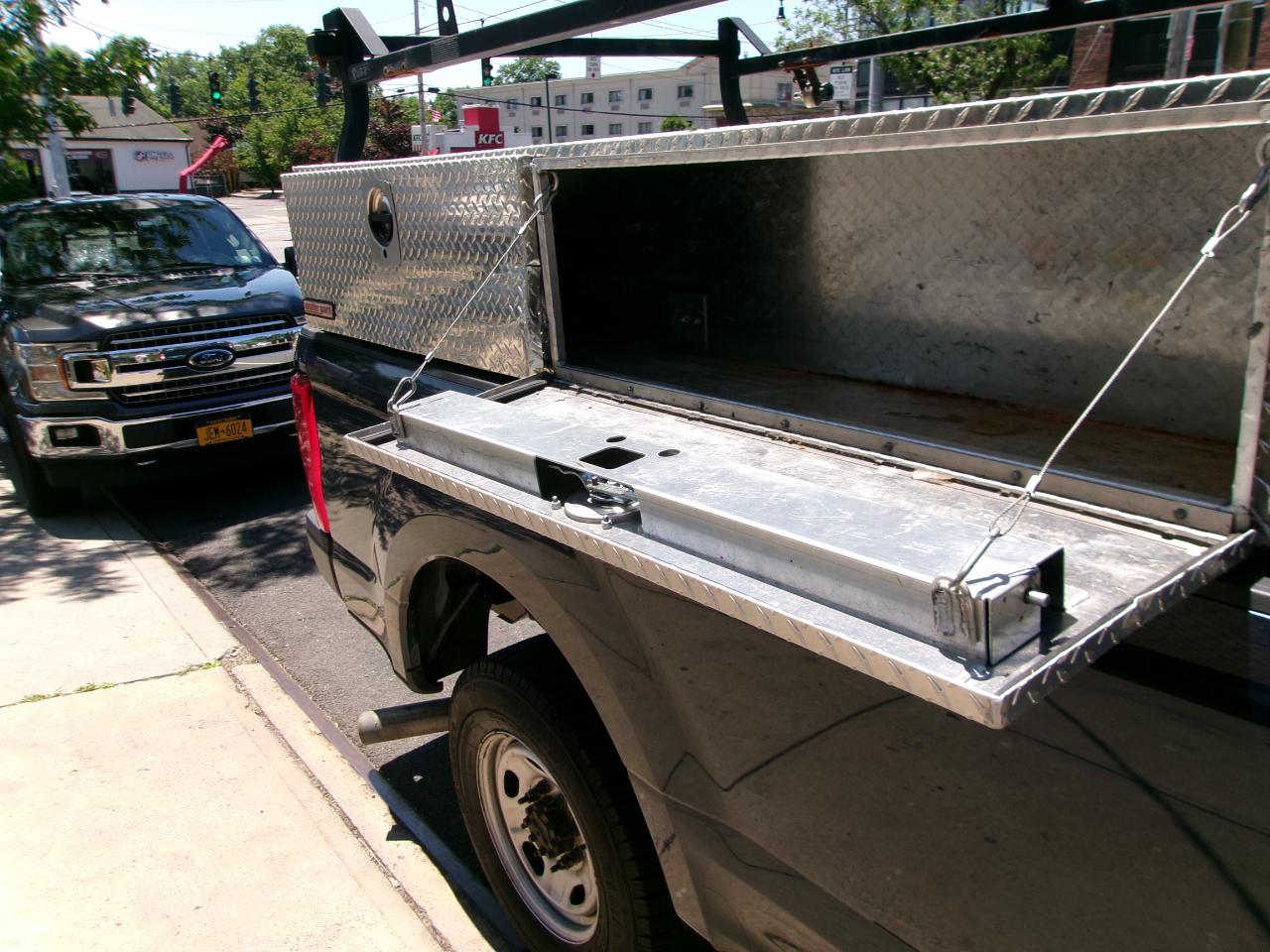 Ford F-250 SD Lariat Crew Cab 2WD 2019