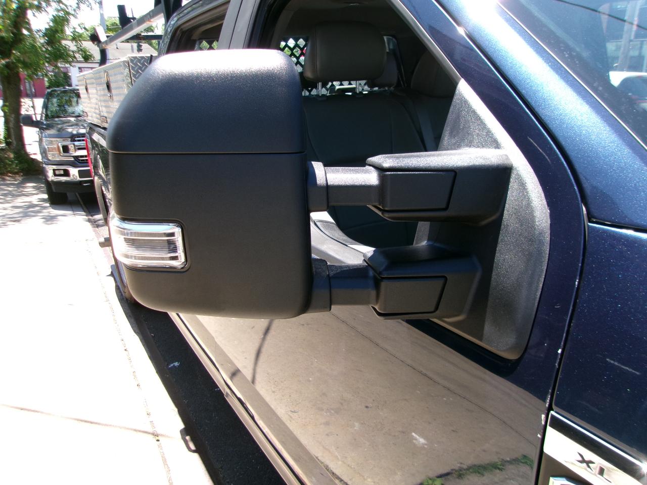 Ford F-250 SD Lariat Crew Cab 2WD 2019