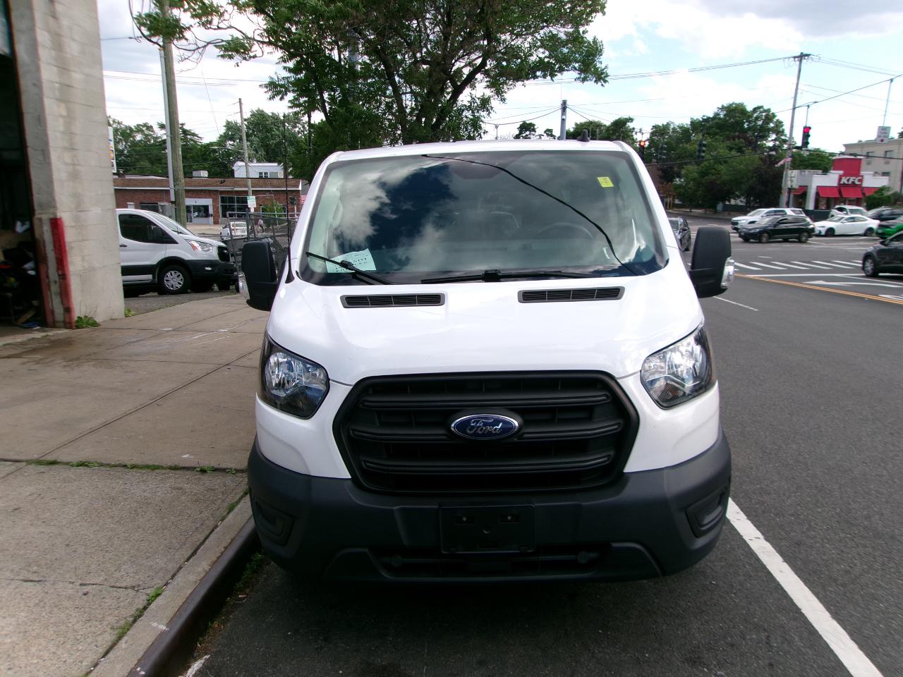 Ford Transit 150 Van Low Roof w/Sliding Pass. 130-in. WB 2020