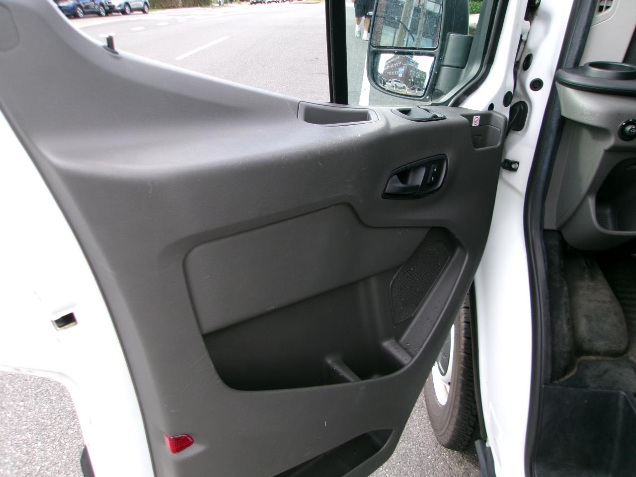 Ford Transit 150 Van Low Roof w/Sliding Pass. 130-in. WB 2020
