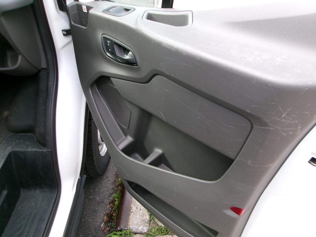 Ford Transit 150 Van Low Roof w/Sliding Pass. 130-in. WB 2020