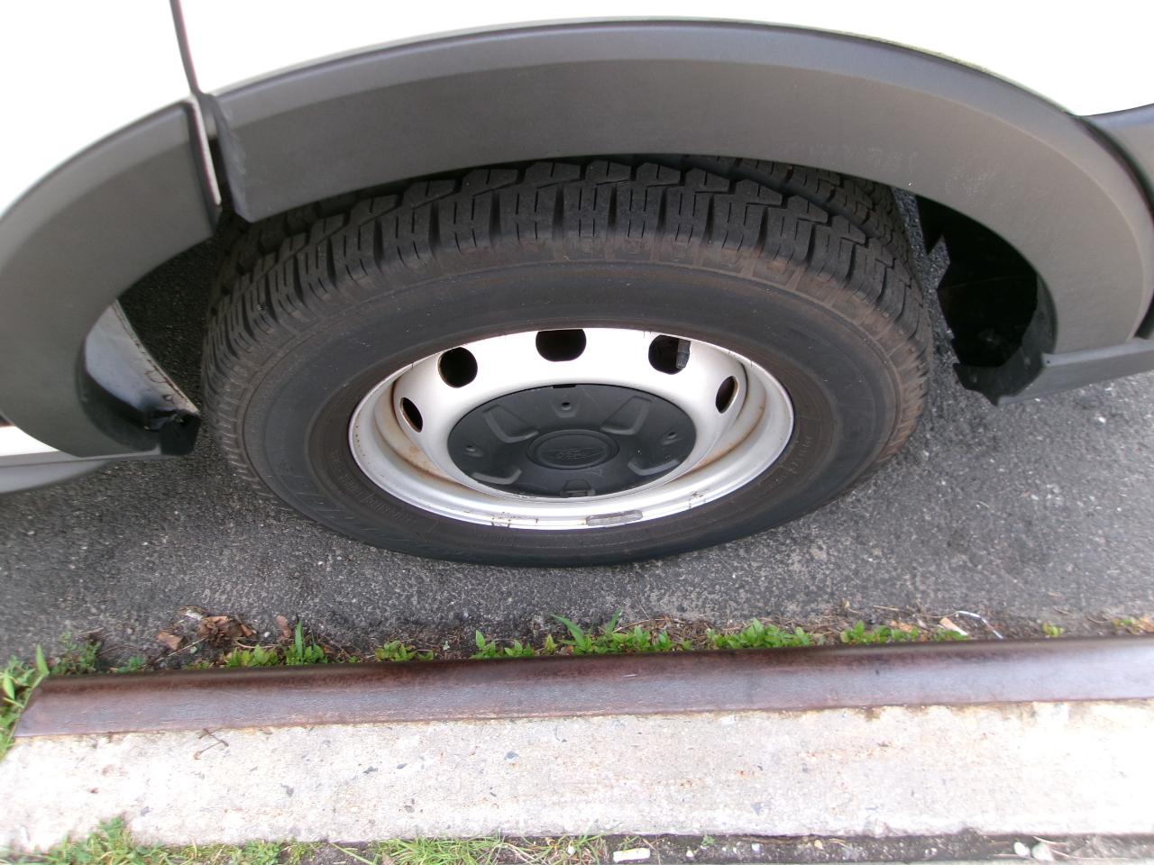 Ford Transit 150 Van Low Roof w/Sliding Pass. 130-in. WB 2020