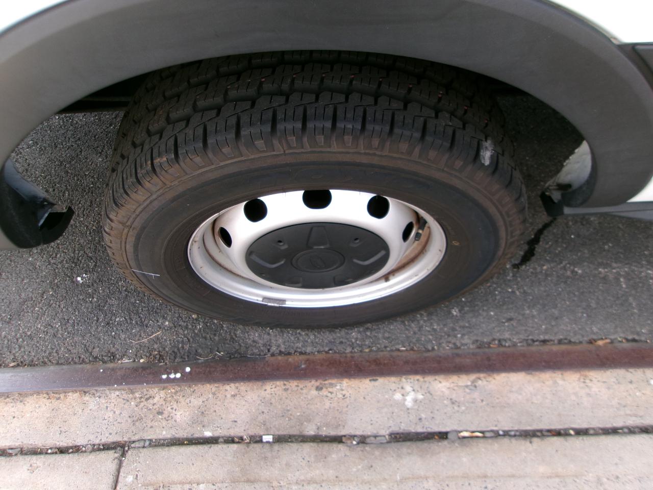 Ford Transit 150 Van Low Roof w/Sliding Pass. 130-in. WB 2020