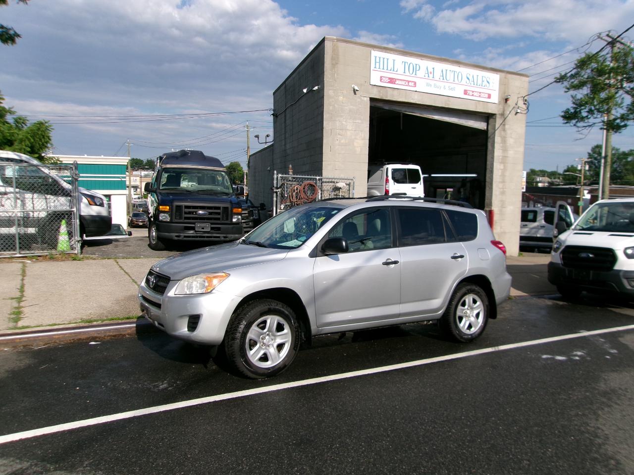 Toyota RAV4 Base I4 4WD 2011