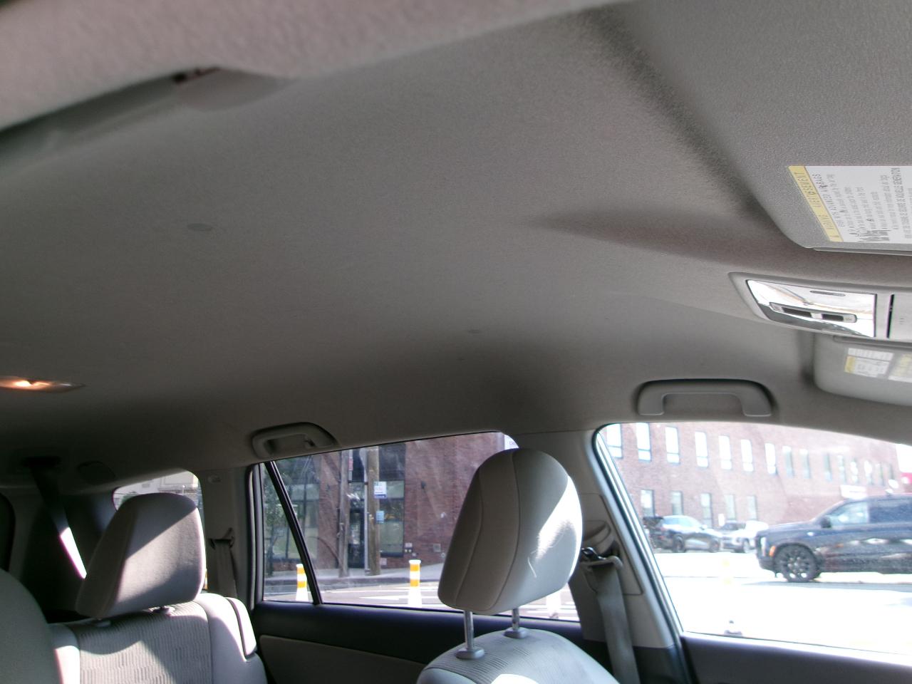 Toyota RAV4 Base I4 4WD 2011