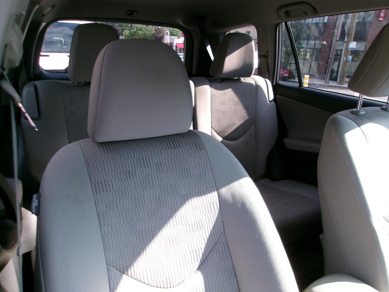 Toyota RAV4 Base I4 4WD 2011