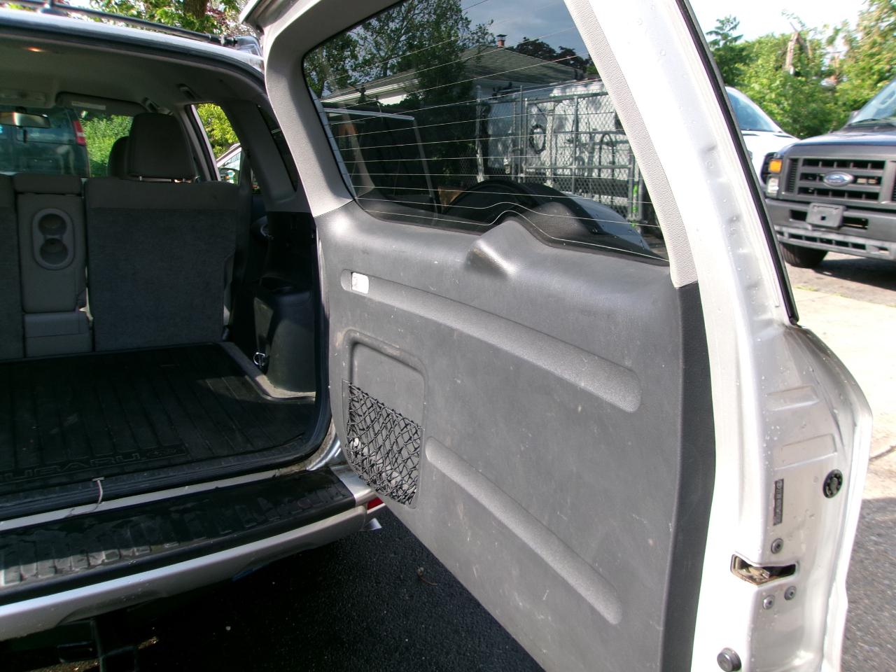 Toyota RAV4 Base I4 4WD 2011