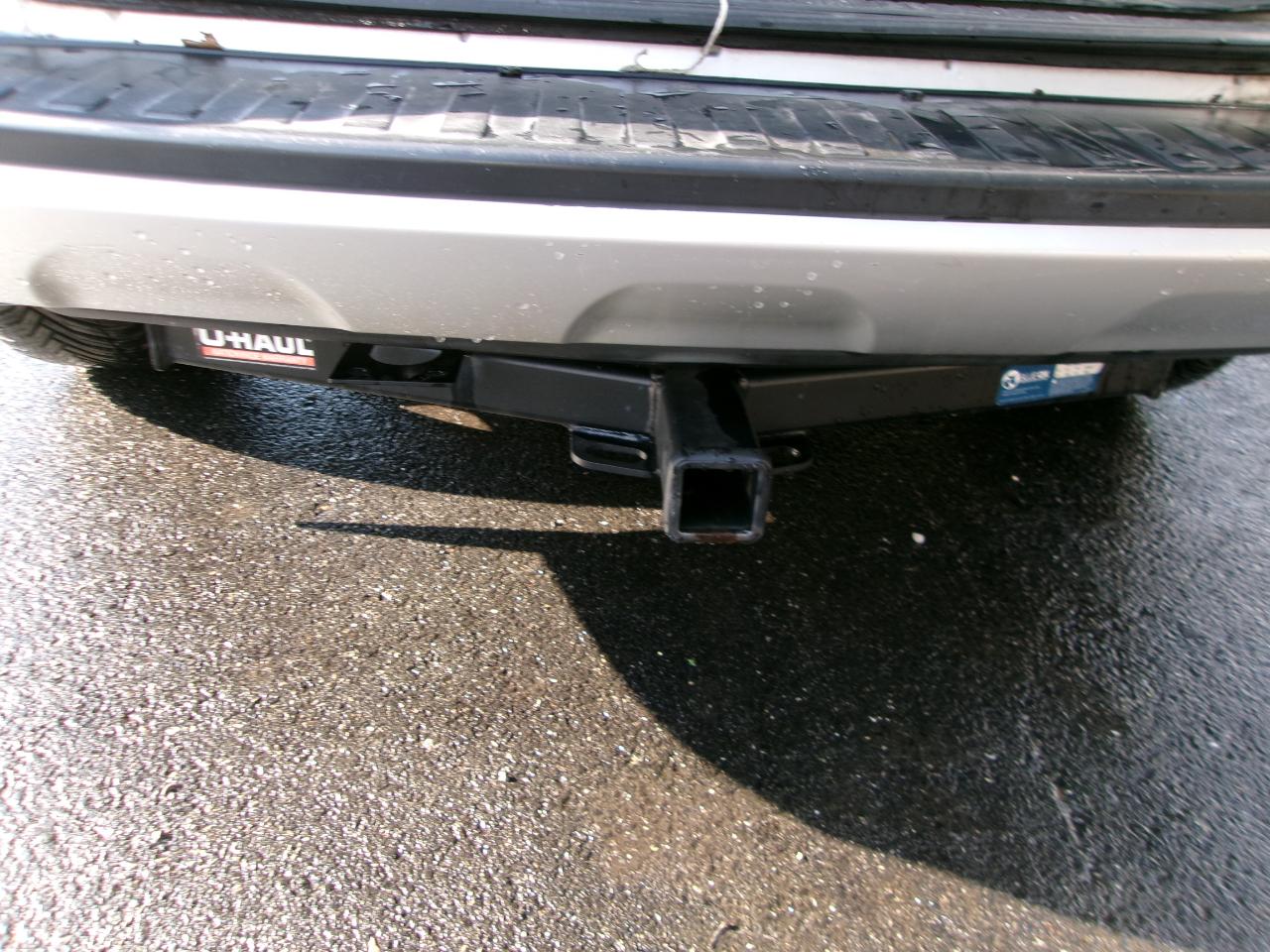 Toyota RAV4 Base I4 4WD 2011