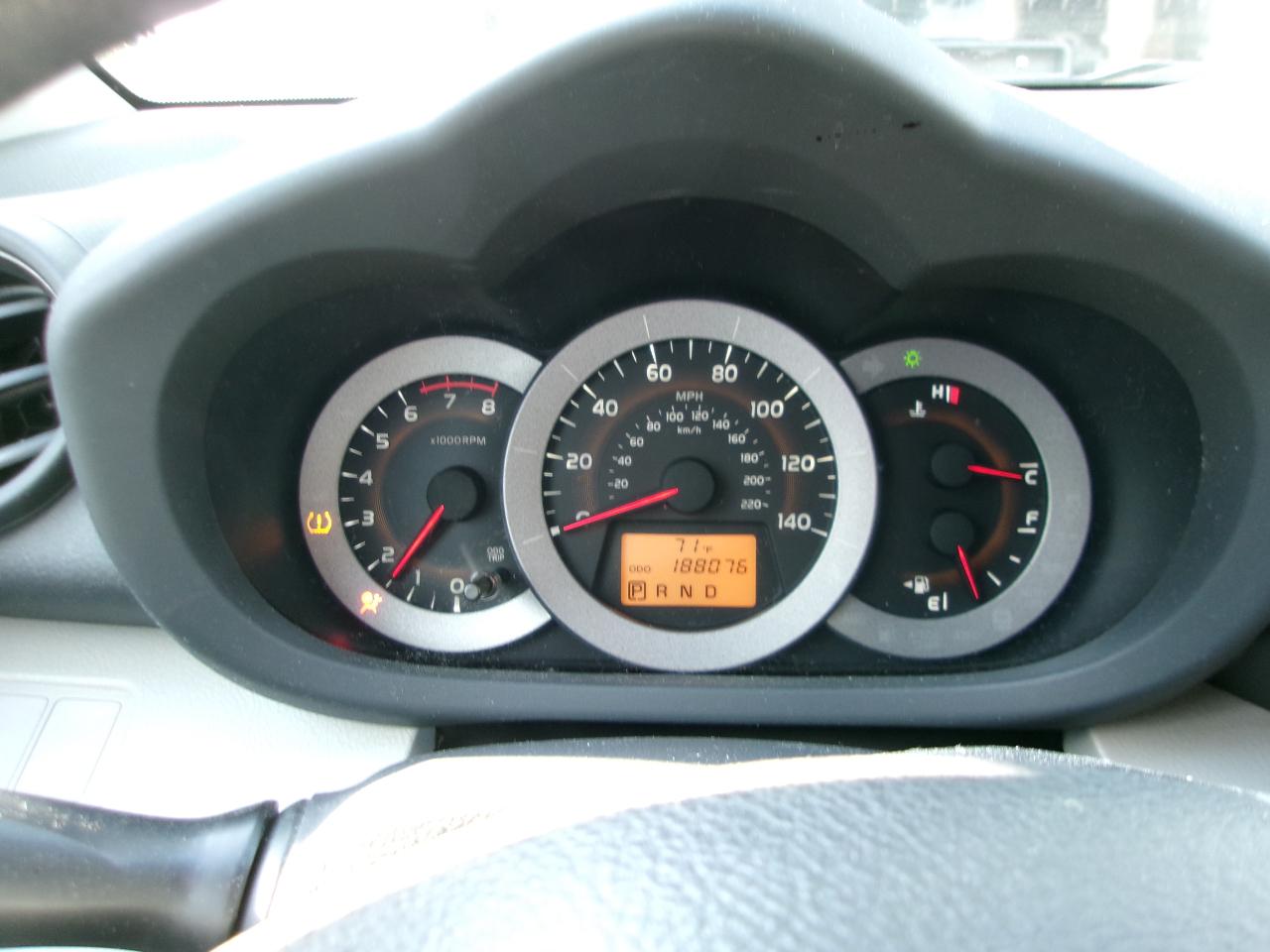 Toyota RAV4 Base I4 4WD 2011