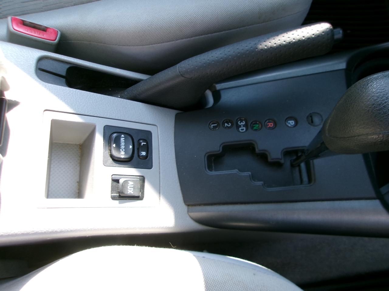 Toyota RAV4 Base I4 4WD 2011