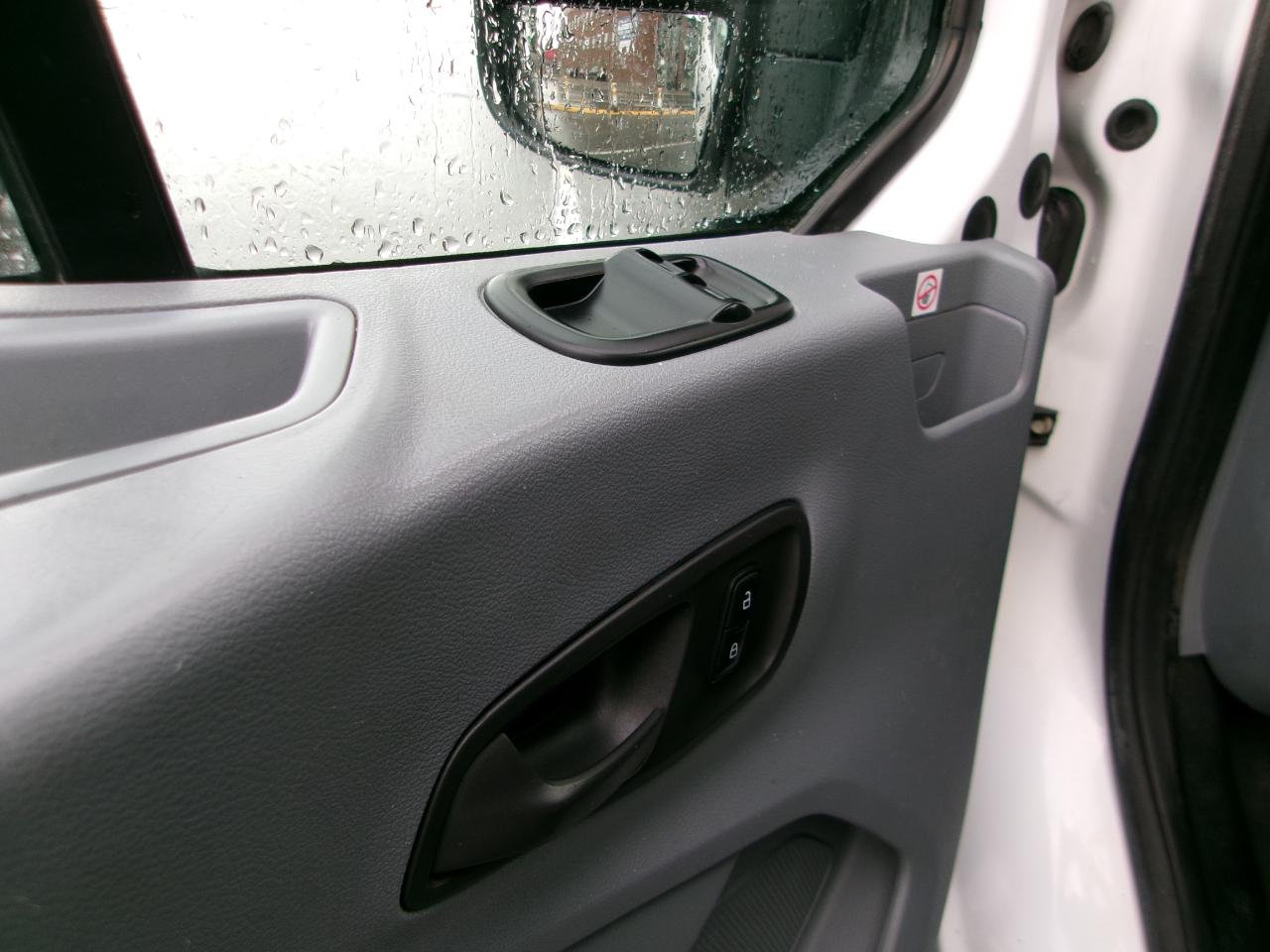 Ford Transit 250 Van Med. Roof w/Sliding Pass. 148-in. WB 2019