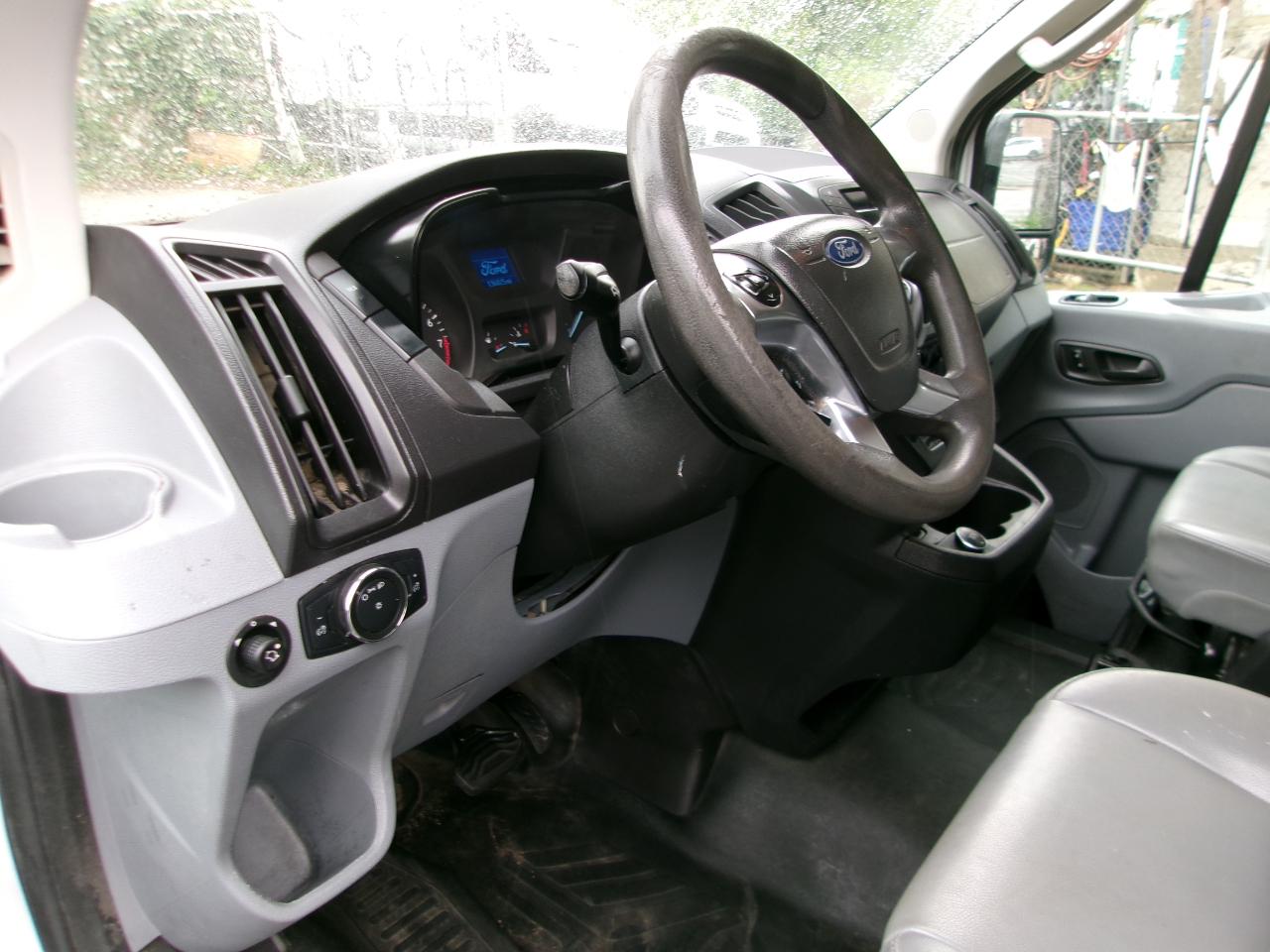 Ford Transit 250 Van Med. Roof w/Sliding Pass. 148-in. WB 2019