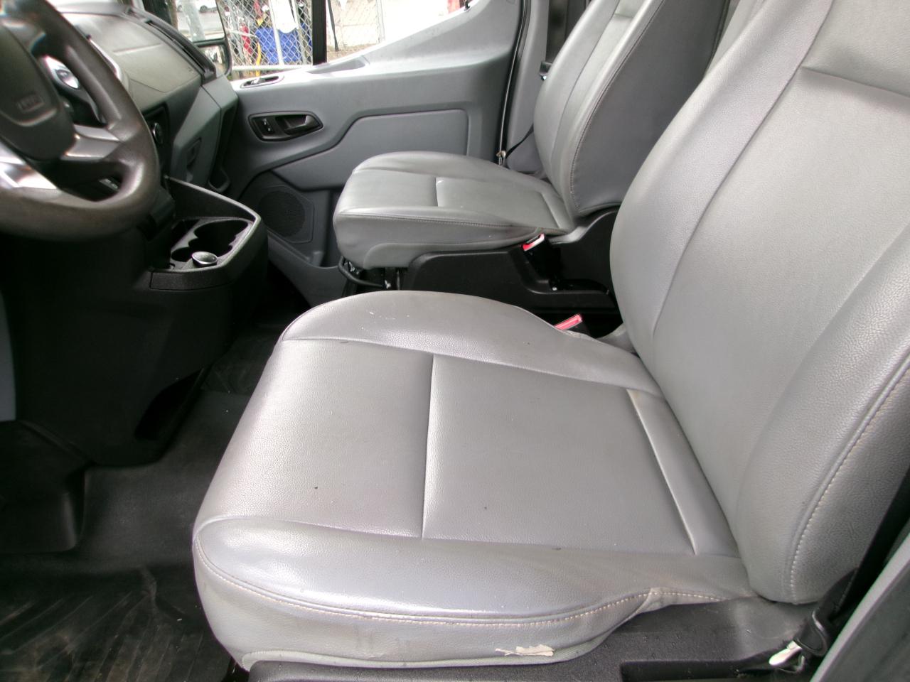 Ford Transit 250 Van Med. Roof w/Sliding Pass. 148-in. WB 2019