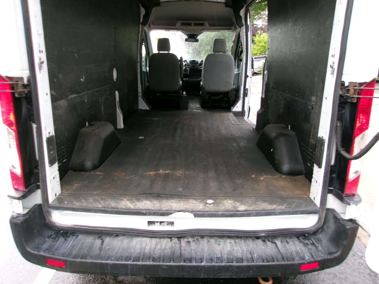 Ford Transit 250 Van Med. Roof w/Sliding Pass. 148-in. WB 2019