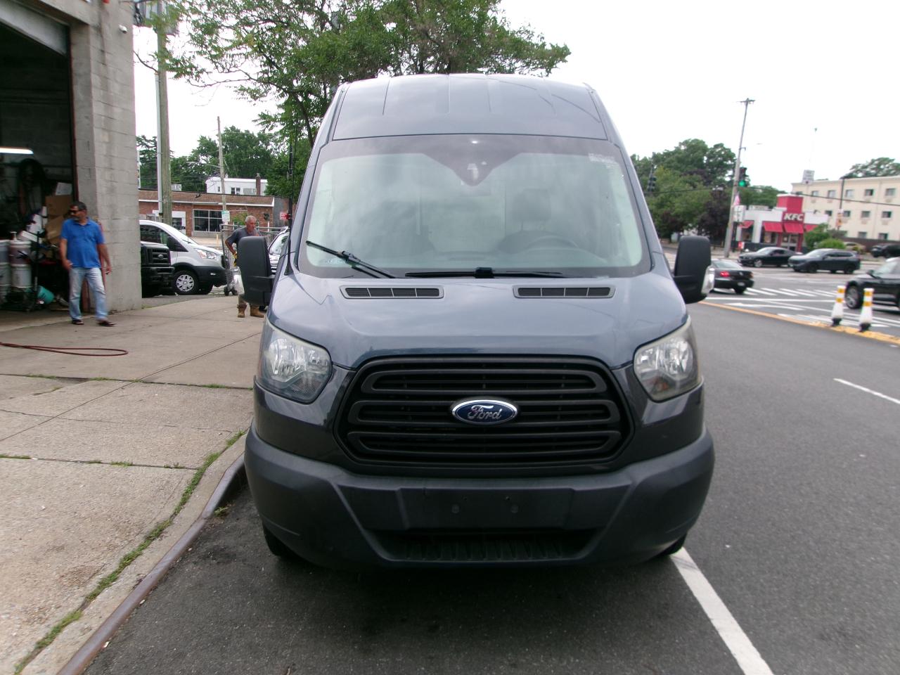 Ford Transit 250 Van High Roof w/Sliding Pass. 148-in. WB EL 2019