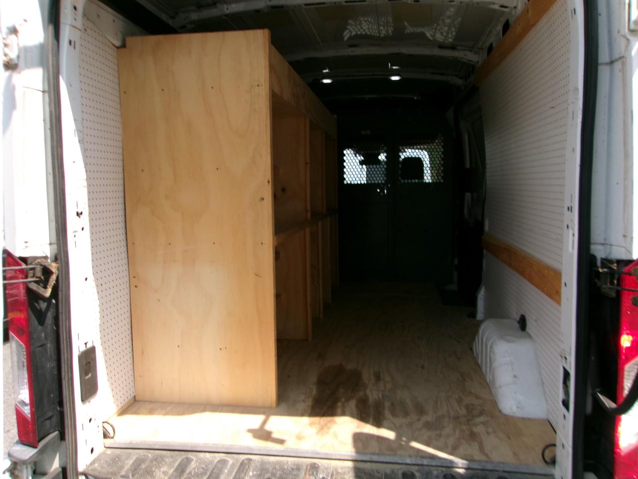 Ford Transit 250 Van Med. Roof w/Sliding Pass. 148-in. WB 2018