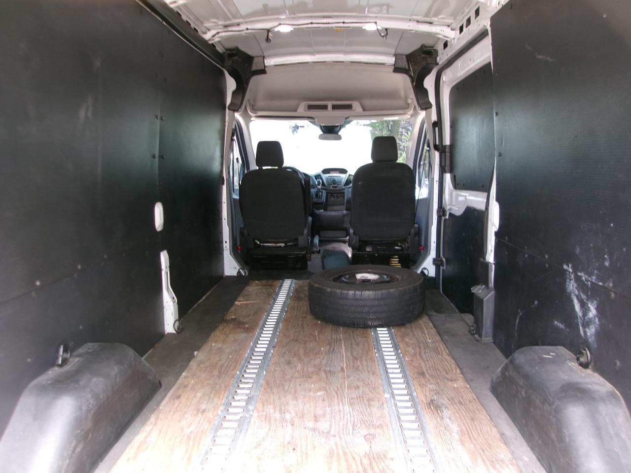 Ford Transit 250 Van Med. Roof w/Sliding Pass. 148-in. WB 2019