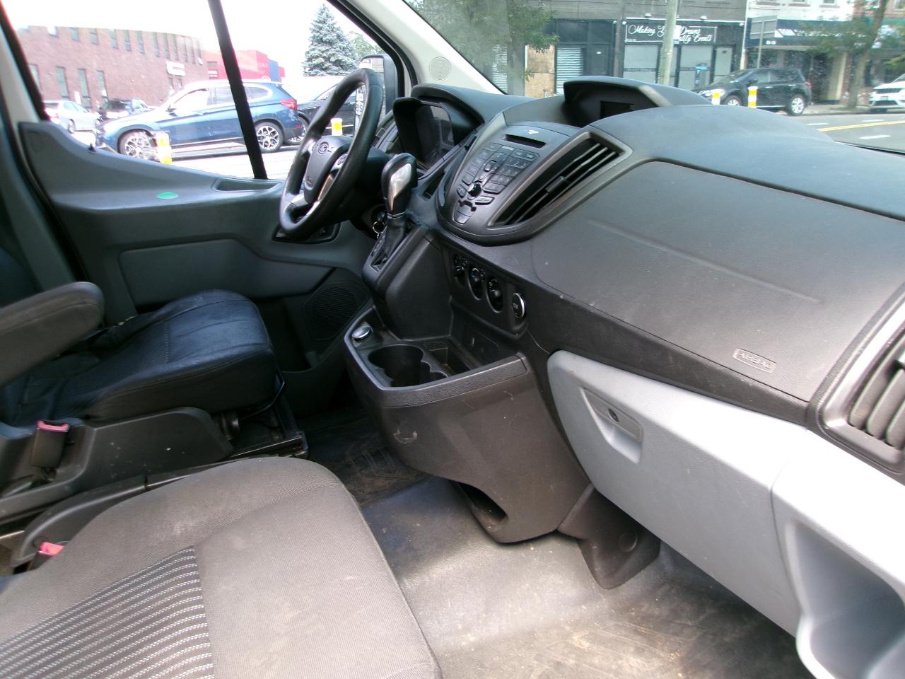 Ford Transit 250 Van Med. Roof w/Sliding Pass. 148-in. WB 2019