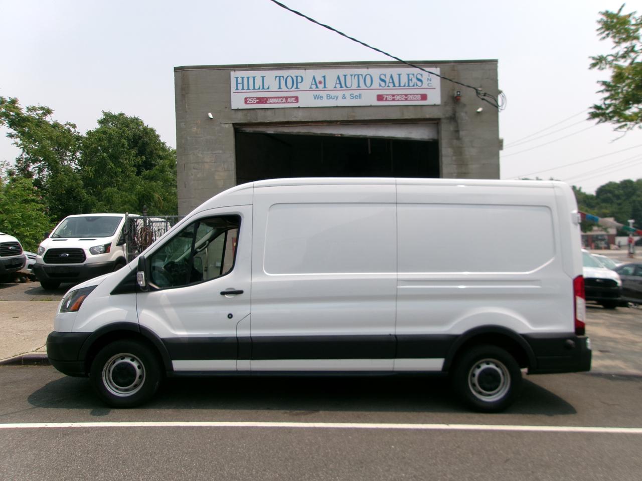 Ford Transit 250 Van Med. Roof w/Sliding Pass. 148-in. WB 2017
