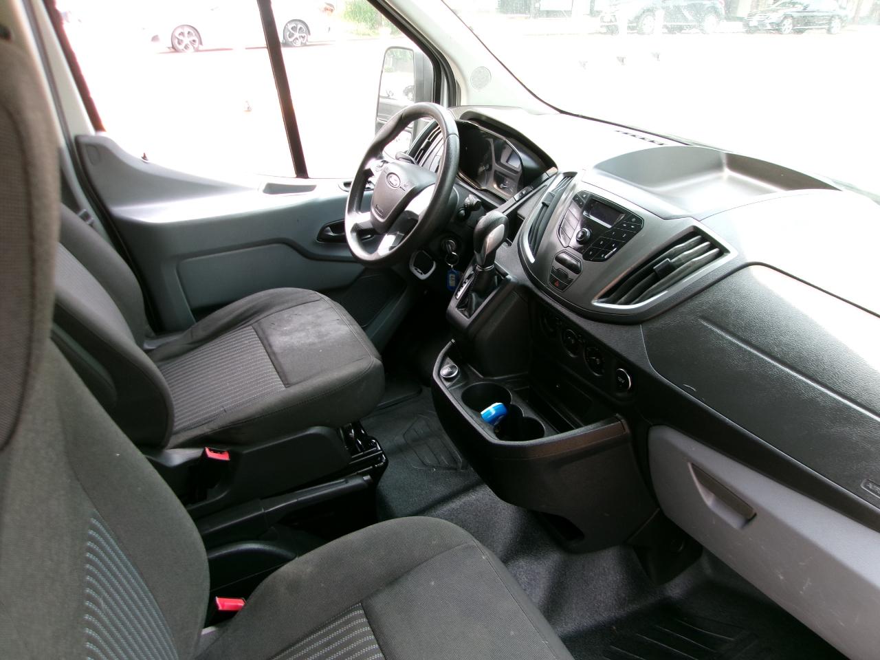 Ford Transit 250 Van Med. Roof w/Sliding Pass. 148-in. WB 2017