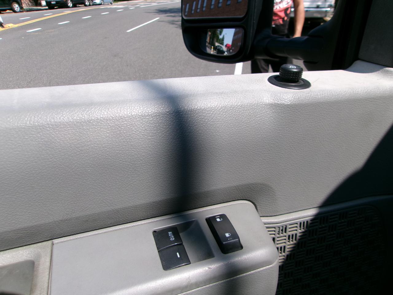 Ford Econoline E-350 Super Duty Extended 2013